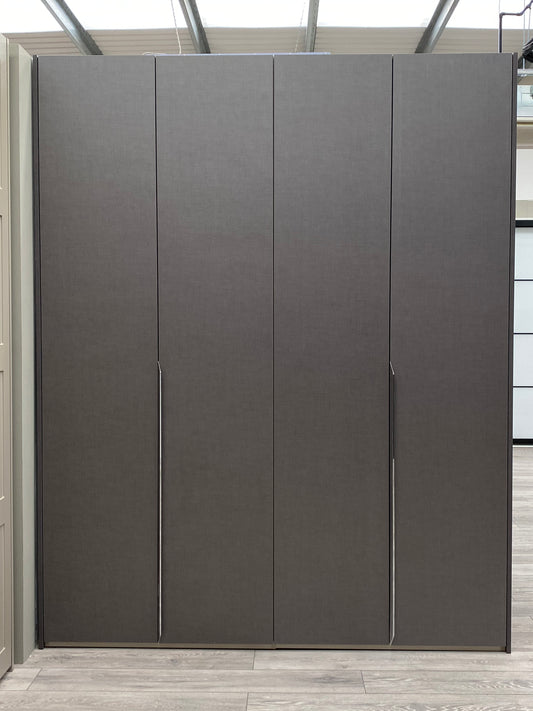 XYLO CLEAF Hinged Wardrobe with Venturi Handles